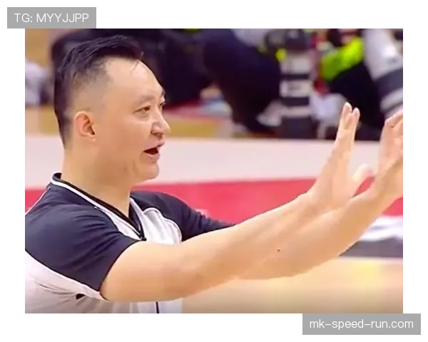 如何正确区分技术犯规与违体犯规？裁判判罚标准解读